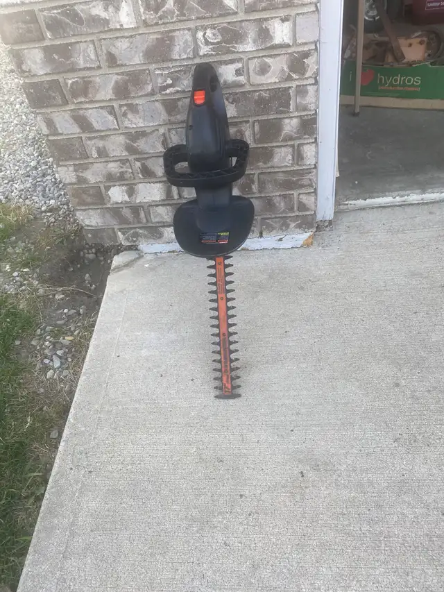 Corded Electric 16" Hedge Trimmer For Sale