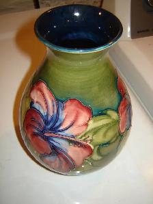 Moorcroft pottery - various patterns & pieces - Photo 7