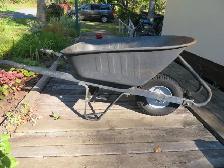 HEAVY DUTY WHEELBARROW