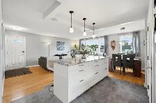 FOR SALE: Windsor Park Bungalow with Unique Backyard - Photo 5
