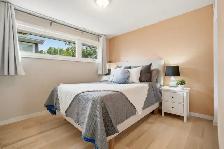 FOR SALE: Windsor Park Bungalow with Unique Backyard - Photo 8