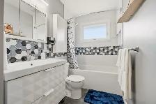 FOR SALE: Windsor Park Bungalow with Unique Backyard - Photo 10