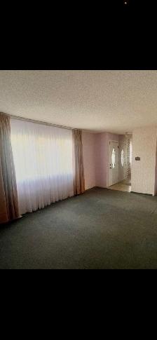 FULL HOUSE FOR RENT – 22 Dumont Cres., Nutana Park East Side - Photo 4