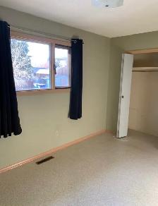 FULL HOUSE FOR RENT – 22 Dumont Cres., Nutana Park East Side - Photo 5