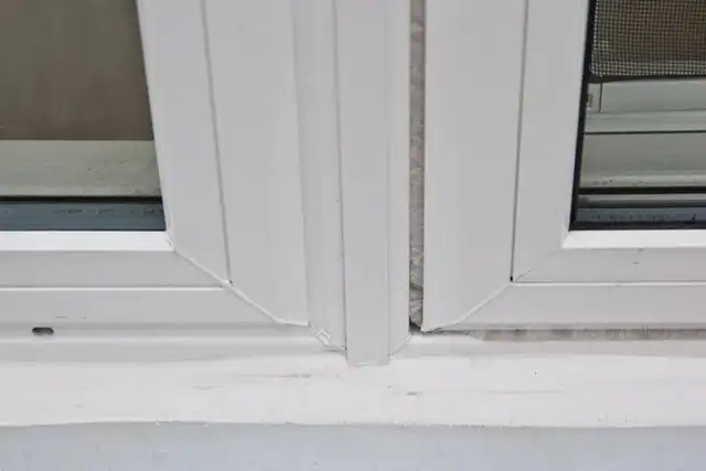 Window Caulking  Residential & Commercial