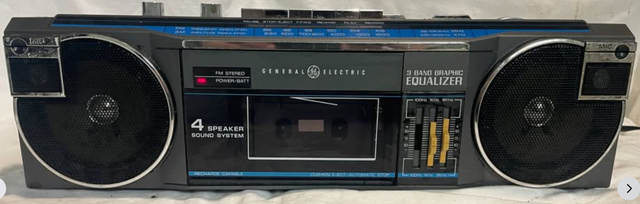 General Electric 3-Band Equalizer Stereo Boombox - Working (OBO)