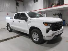 2023 Chevrolet Silverado 1500 Crew Cab 6'6 Box 5.3L V8 4X4 - Photo 4
