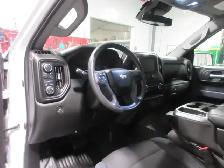 2023 Chevrolet Silverado 1500 Crew Cab 6'6 Box 5.3L V8 4X4 - Photo 6
