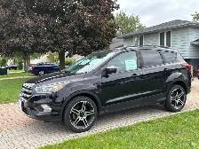 2019 Black Ford Escape SLE FWD