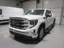 2024 GMC Sierra 1500 Crew Cab 5.3L V8 4X4 - Photo 2