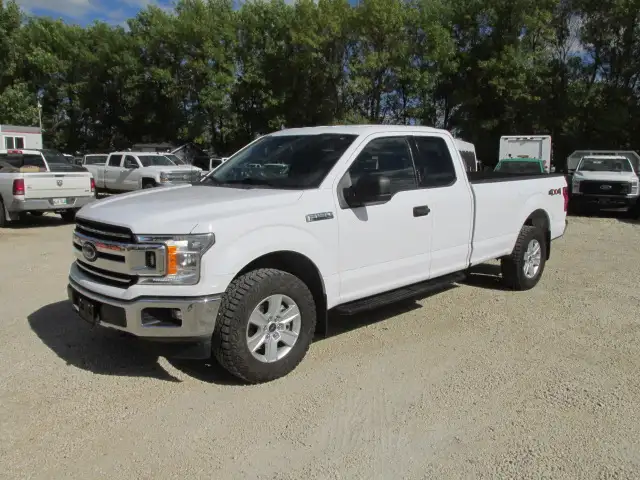 2020 Ford F-150 4X4 Ext Cab 8 ft box