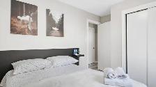 P10 AP3 - 1 BEDROOM – FULLY FURNISHED | ALL UTILITIES INCLUDED - Photo 2
