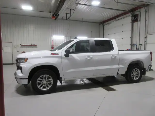 2024 Chevolet Silverado 1500LT Crew Cab 5.3L V8 4X4 Z71