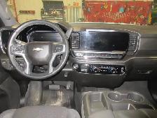 2024 Chevolet Silverado 1500LT Crew Cab 5.3L V8 4X4 Z71 - Photo 9