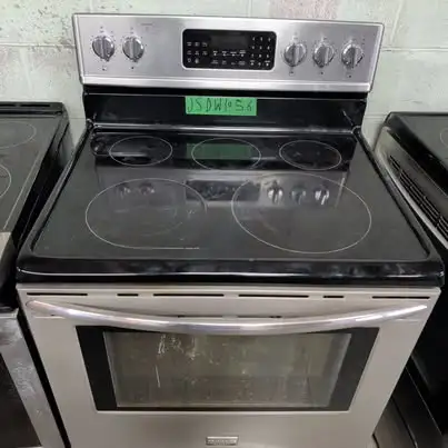 Frigidaire Gallery 30' Electric Range CGEF3034MFD, Stainless