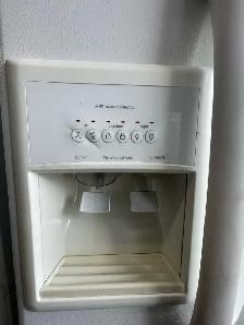 USED 33" Kenmore Side by Side Fridge (White) Water&Ice Dispenser - Photo 9