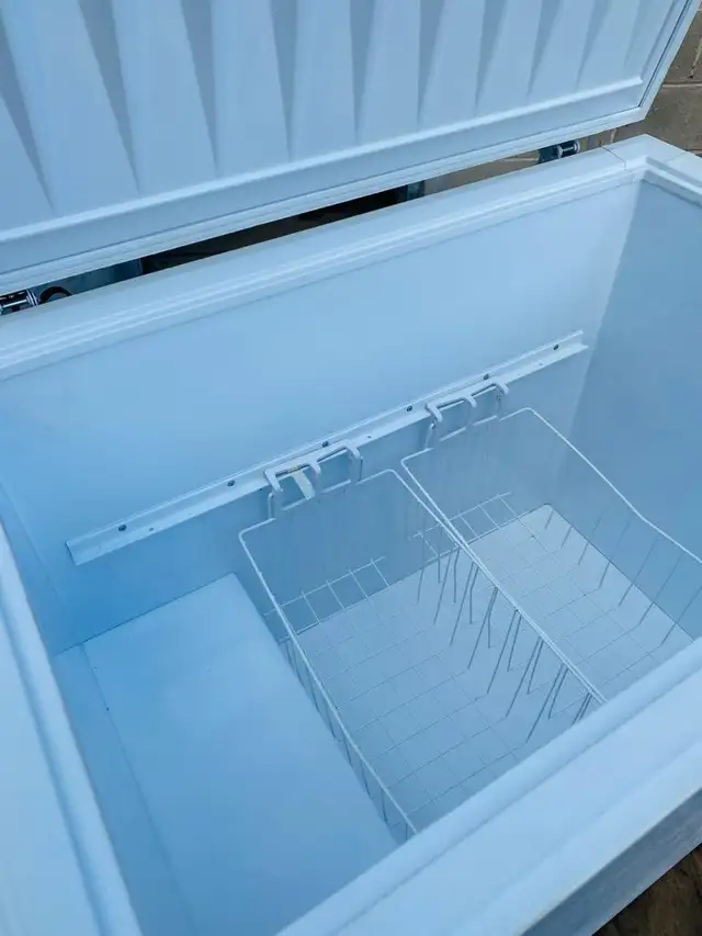 Kenmore 15 cu Chest Freezer