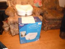 Carex E-Z Lock Raised Toilet seat