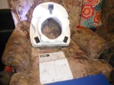 Carex E-Z Lock Raised Toilet seat - Photo 2