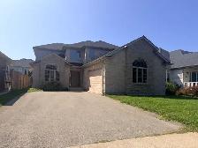 4 BEDROOM HOME AVAILABLE FOR RENT IN ST. CATHARINES! - Photo 10