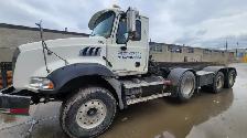 HIRING: Experienced DZ Drivers – Roll-Offs & Dump Trucks