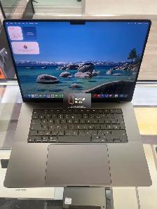 Excellent Condition: MacBook Pro M5 Pro 16"-1TB - Photo 2