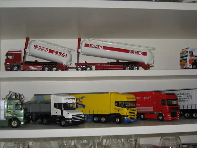 DIE-CAST MODEL TRUCKS