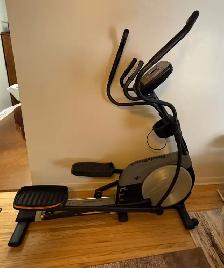 Elliptical exercise machine - Photo 2