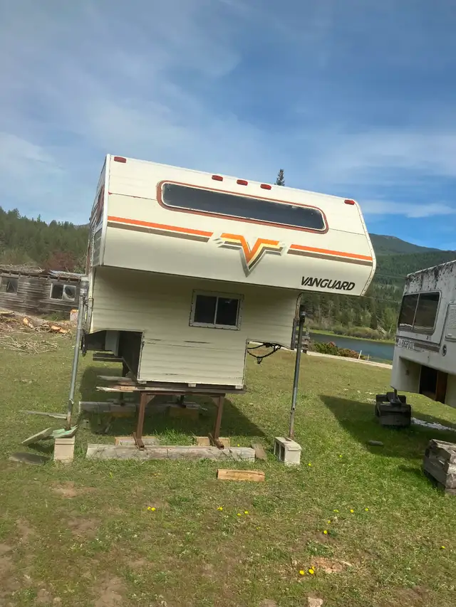 Truck camper