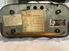 Vintage 1946 RCA Victor Model 66X1 Bakelite Radio (OBO) - Photo 2