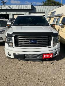 4x4 ~ 2012 Ford F150 FX4 Crew Cab ~ No Accidents,  SAFETIED - Photo 4
