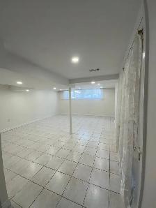 Semi Detached Raised Bungalow in Mississauga (Downstairs Unit) - Photo 2