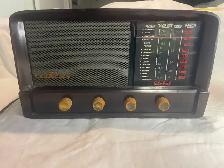 Vintage Viking Model 54-18R Tube Radio - TESTED Powers On (OBO)