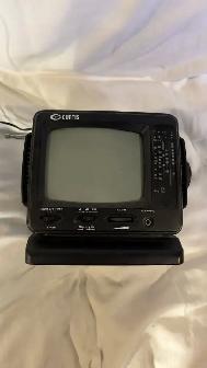 Vintage Curtis Portable Black & White TV & Radio - Works (OBO) - Photo 2