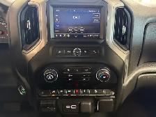 2025 Chevrolet Silverado 1500 Trail Boss Z71 / 4x4 / Crew - Photo 17