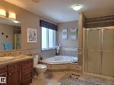Fully Furnished 4 Bedroom House for Rent in Drayton Valley. - Photo 8