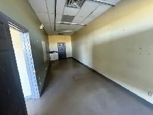 Retail / commercal place for rent - Photo 4