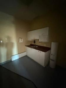 Retail / commercal place for rent - Photo 9