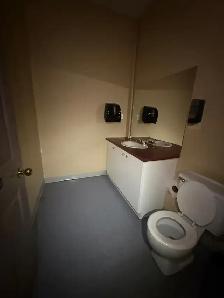 Retail / commercal place for rent - Photo 10