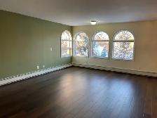 Beautiful 3 Bedroom Condo in Nutana For Rent - Broadway - Photo 4