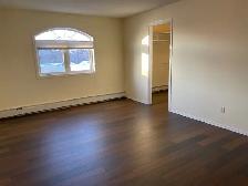 Beautiful 3 Bedroom Condo in Nutana For Rent - Broadway - Photo 13