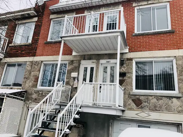 4½  – Appliances Included, 2 Bedrooms Near Metro