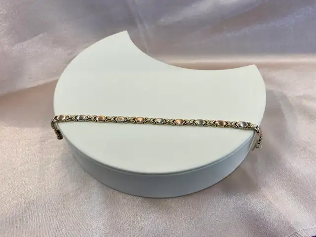 10K Gold Tricolor XO Belt Bracelet