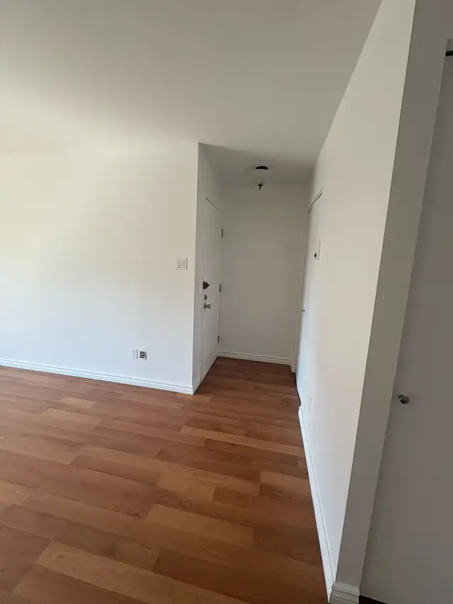À LOUER – Grand appartement de 2 chambres à Vimont, Laval