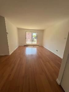 À LOUER – Grand appartement de 2 chambres à Vimont, Laval - Photo 3