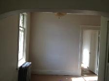 Larger 1BR c/w all utilities located east Downtown - Photo 5