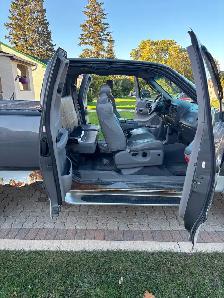 2002 Ford F-150 Lariat for sale, with free motorcycle included - Photo 6