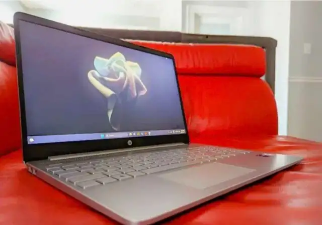 15' HP Pavilion i7-1255/16gb ram/512ssdlWin11.