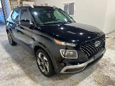 2024 Hyundai Venue Ultimate - Photo 2
