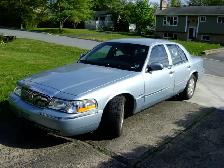 WANTED a Lincoln Town Car, 1998 or newer with 300k or less - Photo 4
